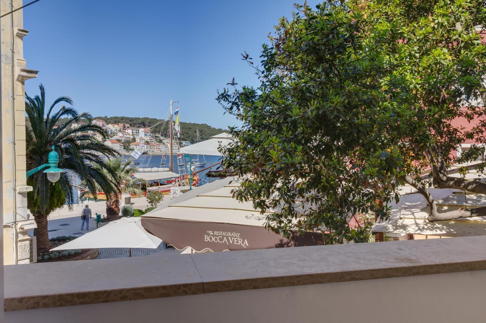 Apartments Mandarina Мали-Лошинь Номер фото
