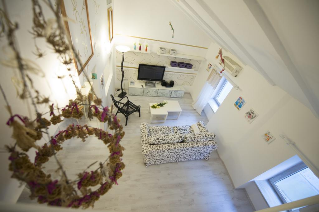 Apartments Mandarina Мали-Лошинь Номер фото